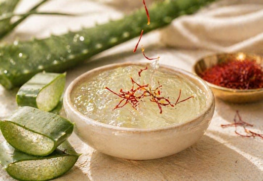 Saffron Aloe Vera Gel Benefits for Summer: A Minimalist Ritual for Hydrated, Glowing Skin